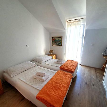 Апартаменты Casa Naranja Croatia Вела-Лука Экстерьер фото
